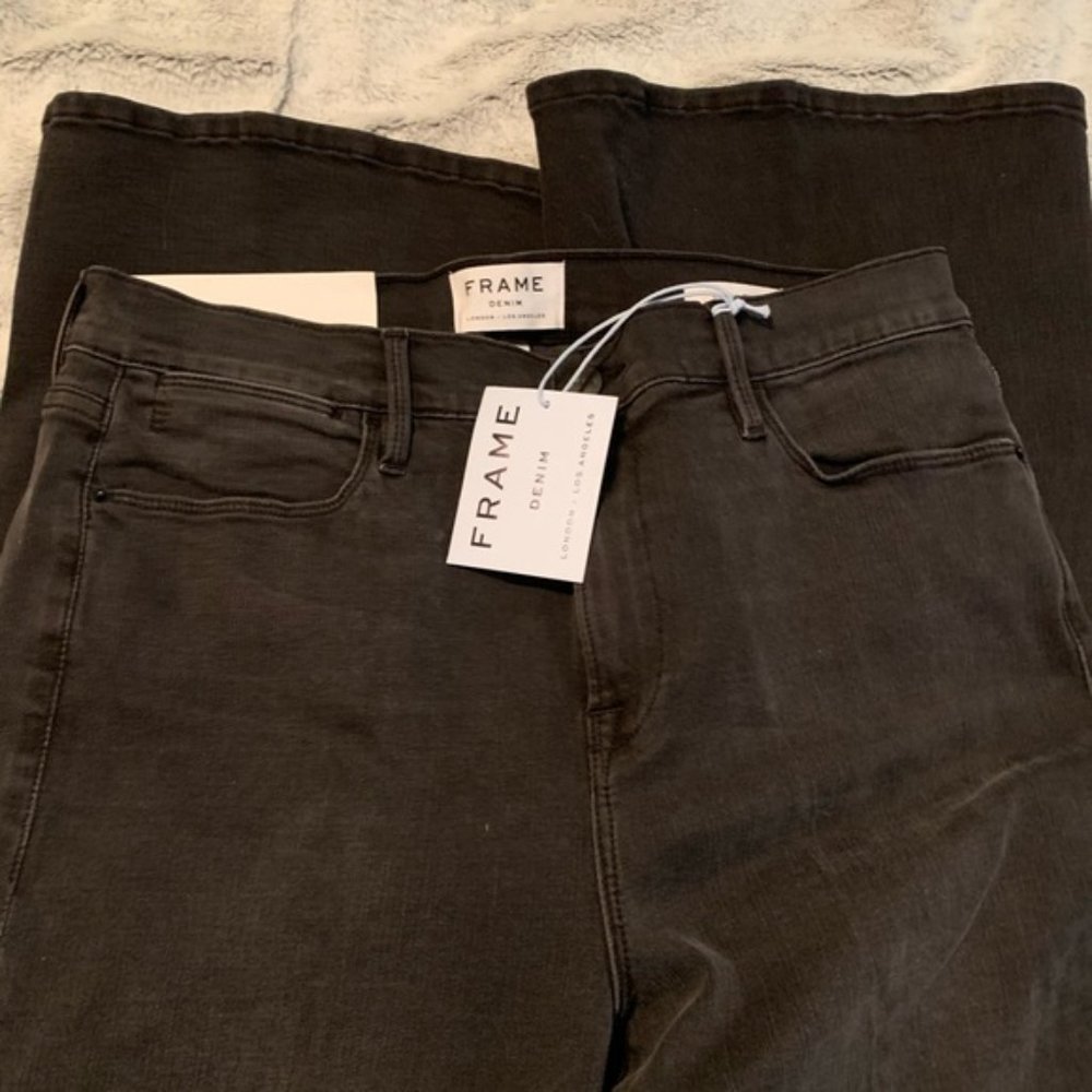 Frame NWT Le High Flare jeans - 33